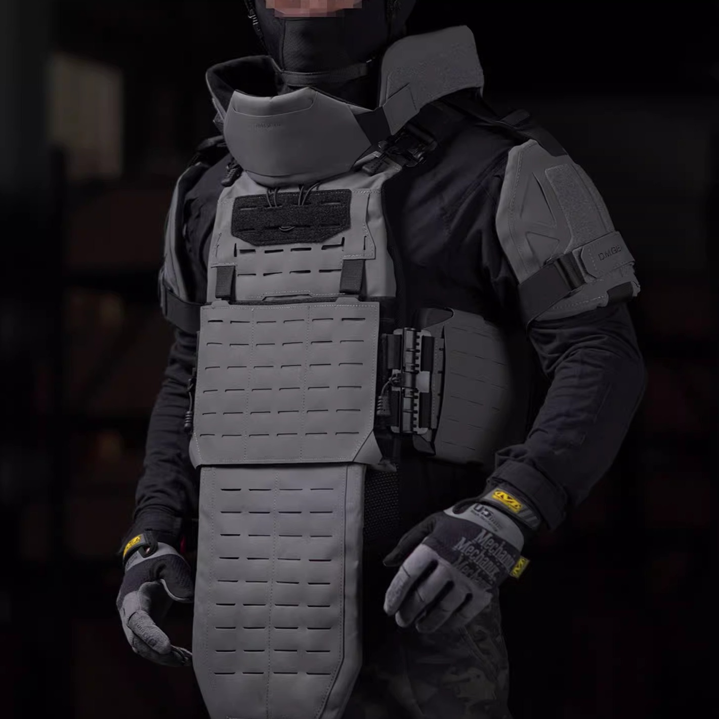 Heavy Armor Tactical Vest Comb - Heavy Equipment Armor のレビューと価格